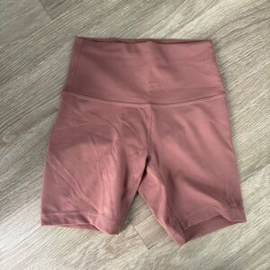 Lululemon wunder train 6” shorts in pink Savannah